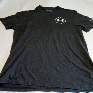 Under Armour Men's Charcoal Tee